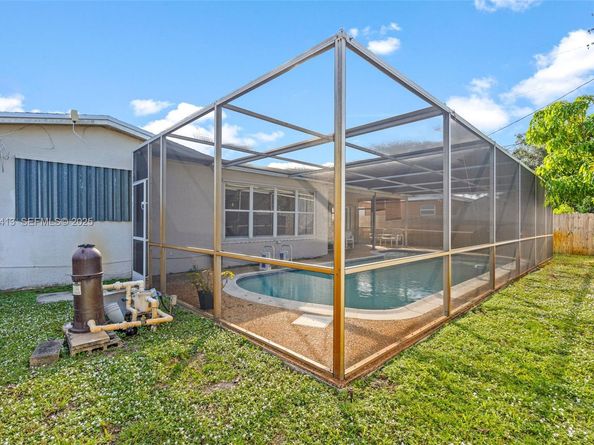 7601 Embassy Blvd, Miramar FL 33023