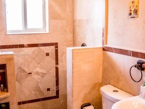1004 NE 151st Ter, North Miami Beach FL 33162