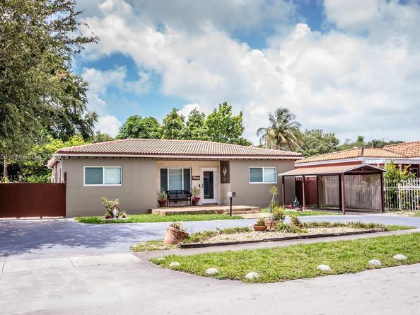 1004 NE 151st Ter, North Miami Beach FL 33162
