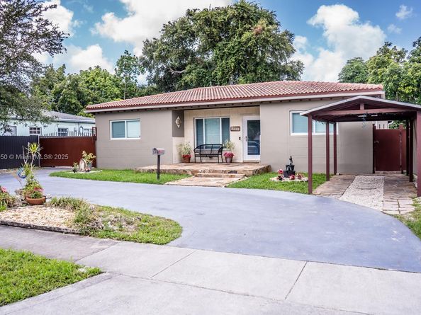 1004 NE 151st Ter, North Miami Beach FL 33162