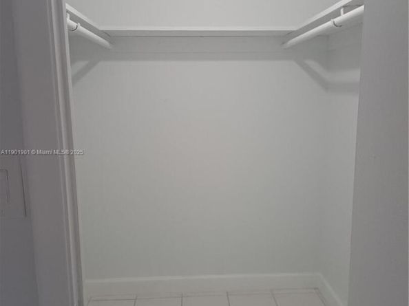 9954 SW 88th St 2122, Miami FL 33176