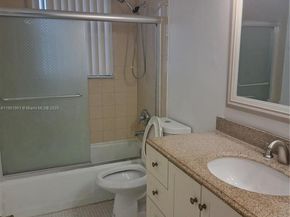 9954 SW 88th St 2122, Miami FL 33176