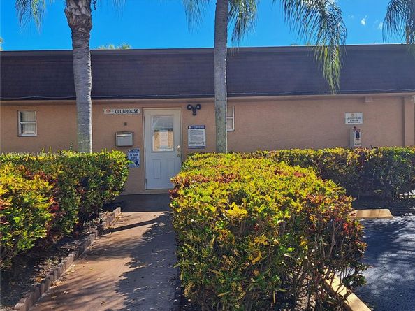 9954 SW 88th St 2122, Miami FL 33176