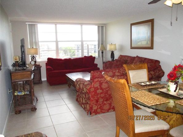 1300 Saint Charles Pl PH6, Pembroke Pines FL 33026