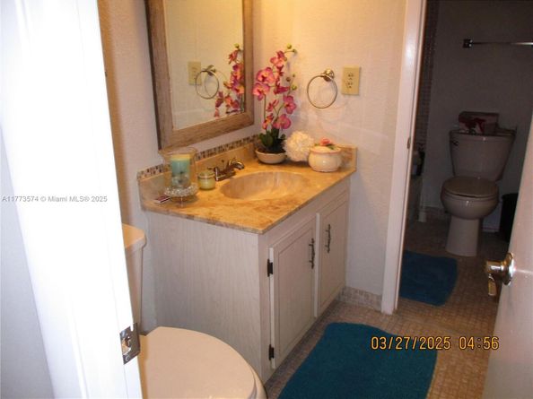 1300 Saint Charles Pl PH6, Pembroke Pines FL 33026