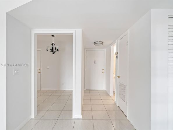 4851 NW 21st St 512, Lauderhill FL 33313