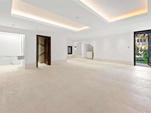49 Palm Ave, Miami Beach FL 33139