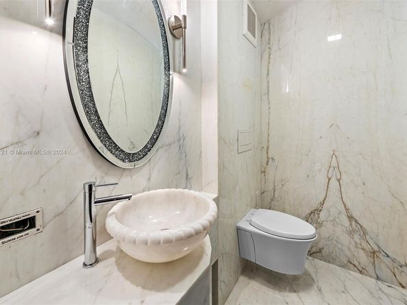 49 Palm Ave, Miami Beach FL 33139