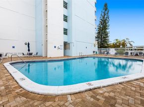 13155 Ixora Ct 406, North Miami FL 33181