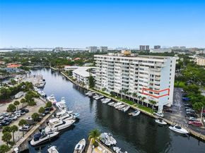 13155 Ixora Ct 406, North Miami FL 33181