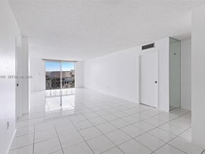 13155 Ixora Ct 406, North Miami FL 33181