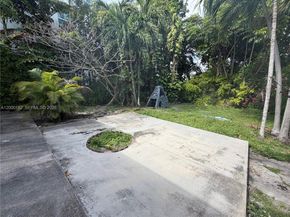2770 SW 33rd Ave, Miami FL 33133