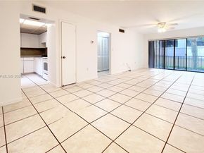 8287 SW 128th St 205, Pinecrest FL 33156