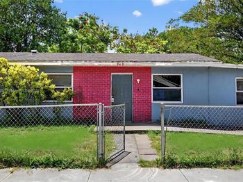 360 NW 28th Ave