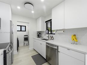 7491 Raleigh St, Hollywood FL 33024