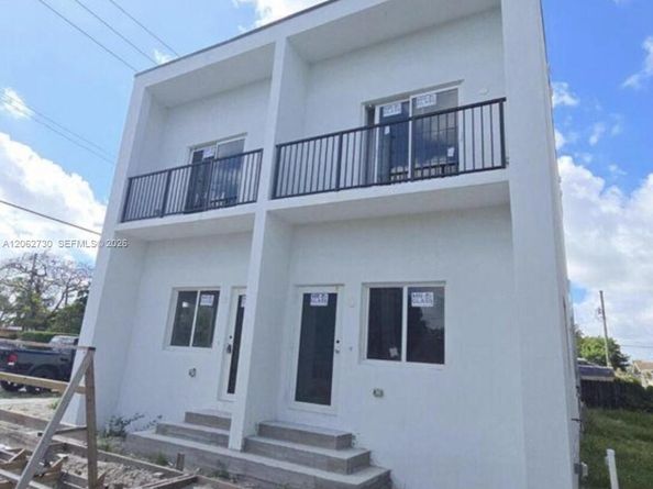394 NE 174th St, North Miami Beach FL 33162