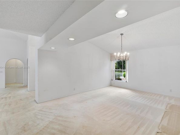 840 NW 132nd Ave, Sunrise FL 33325