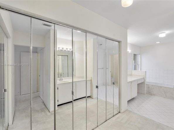 840 NW 132nd Ave, Sunrise FL 33325