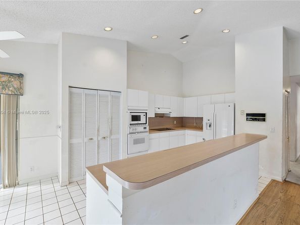 840 NW 132nd Ave, Sunrise FL 33325