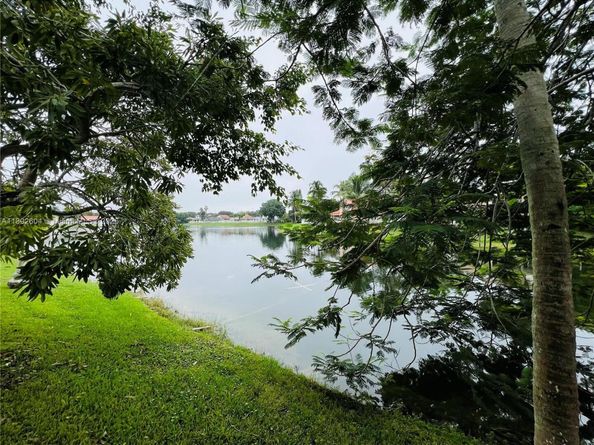 840 NW 132nd Ave, Sunrise FL 33325