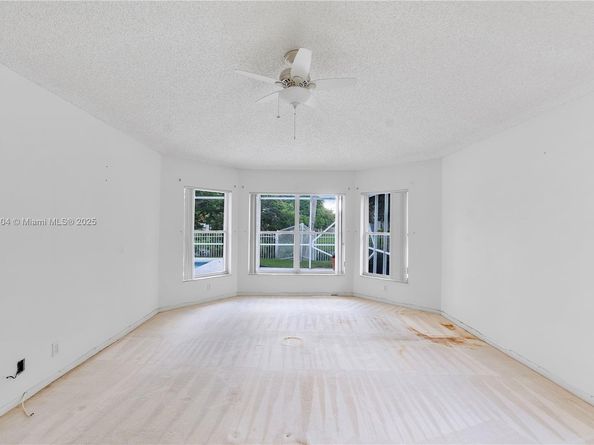 840 NW 132nd Ave, Sunrise FL 33325