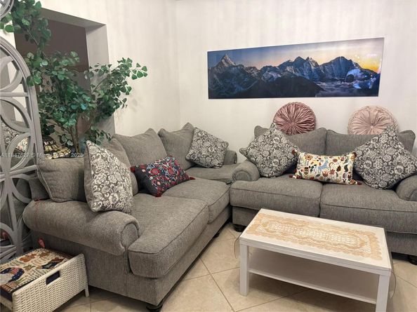 800 SW 26th Ct, Fort Lauderdale FL 33315