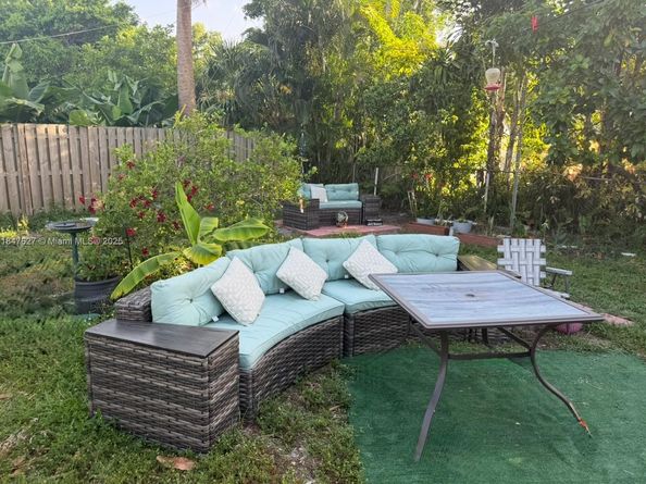 800 SW 26th Ct, Fort Lauderdale FL 33315