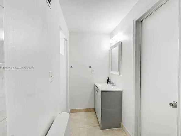 800 SW 26th Ct, Fort Lauderdale FL 33315