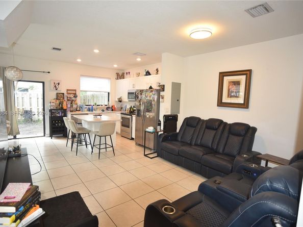 21404 NE 3rd Path, Miami FL 33179