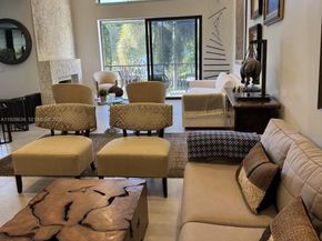 2000 S Bayshore Dr 46, Miami FL 33133