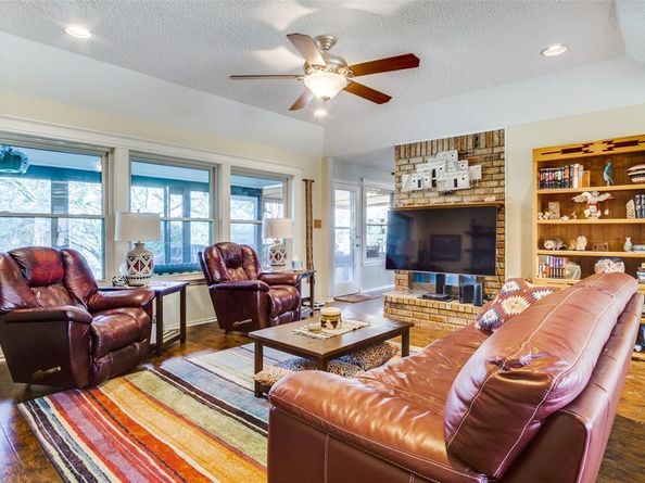 10124  Wandering Way Street , Benbrook Texas 76126
