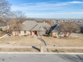 10124  Wandering Way Street , Benbrook Texas 76126