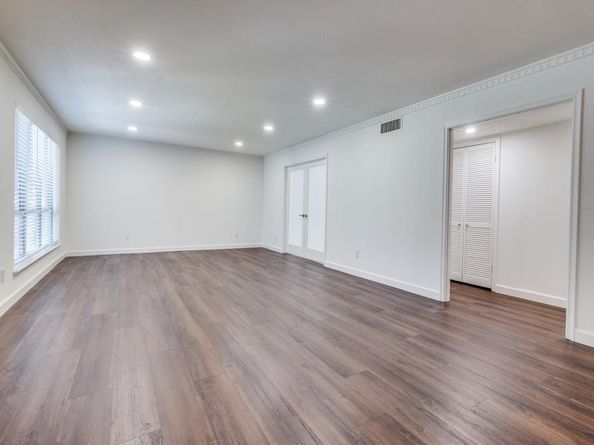 8619  Edgemere Road  3, Dallas Texas 75225