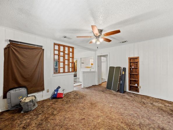 3825  Rusty Dell  , Fort Worth Texas 76111