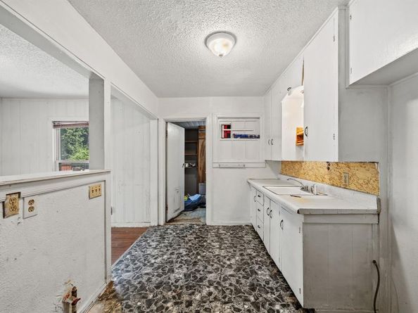 3825  Rusty Dell  , Fort Worth Texas 76111