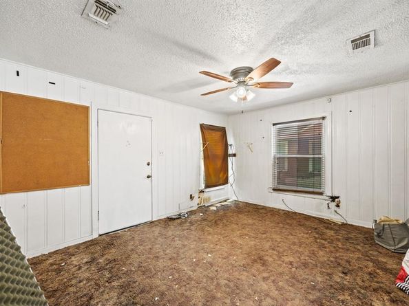 3825  Rusty Dell  , Fort Worth Texas 76111