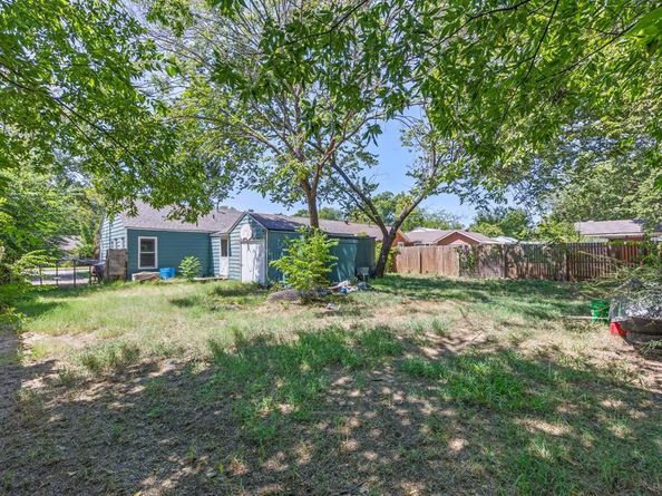 3825  Rusty Dell  , Fort Worth Texas 76111