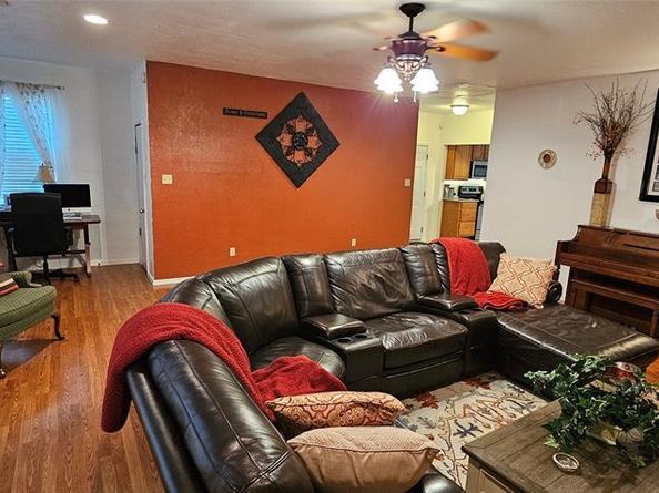 1224  Marion Avenue , Fort Worth Texas 76104