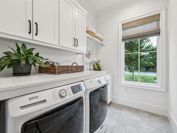 10066  Coppedge Lane , Dallas Texas 75229