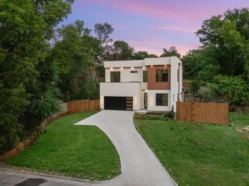 912  Brookwood  