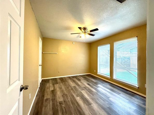 13357  Kit lane  , Dallas Texas 75240