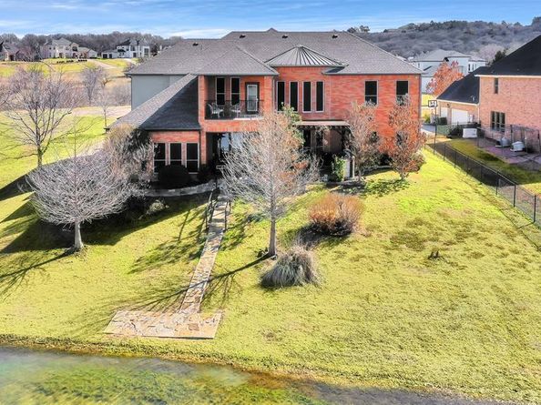 411  Breezeway Court , Cedar Hill Texas 75104