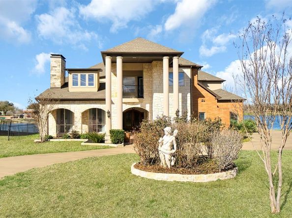411  Breezeway Court , Cedar Hill Texas 75104
