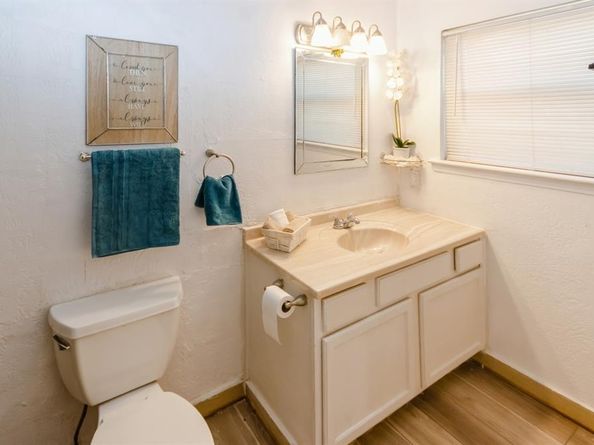 14504  Dennis Lane , Farmers Branch Texas 75234