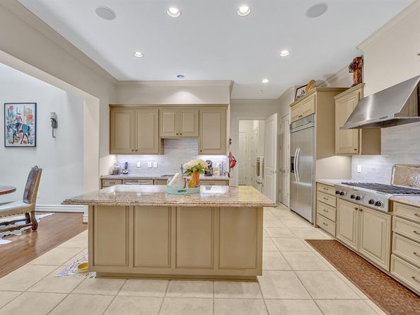 2705  Museum Way , Fort Worth Texas 76107