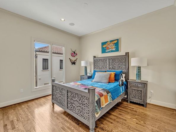 2705  Museum Way , Fort Worth Texas 76107