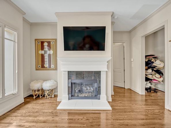 2705  Museum Way , Fort Worth Texas 76107