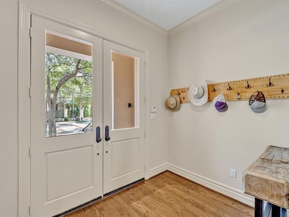 2705  Museum Way , Fort Worth Texas 76107