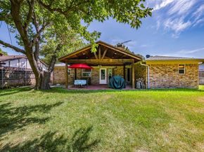 1304  Midbury Court , Arlington Texas 76015