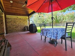 1304  Midbury Court , Arlington Texas 76015